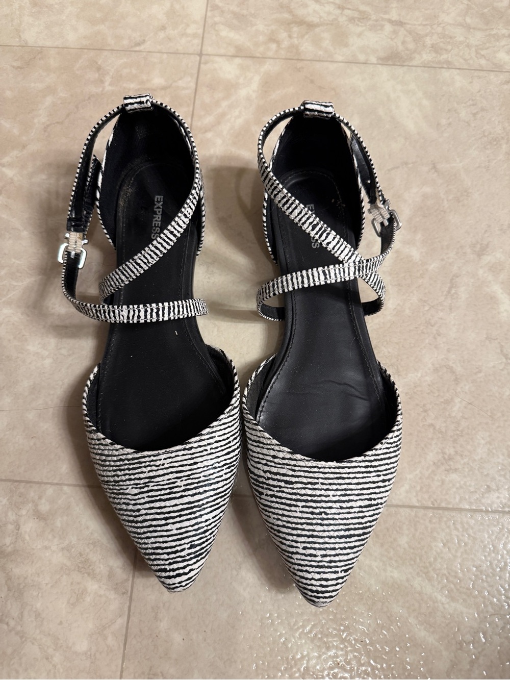 Express Women's Size 9 Black and White Striped Pointed-Toe D'Orsay Flats